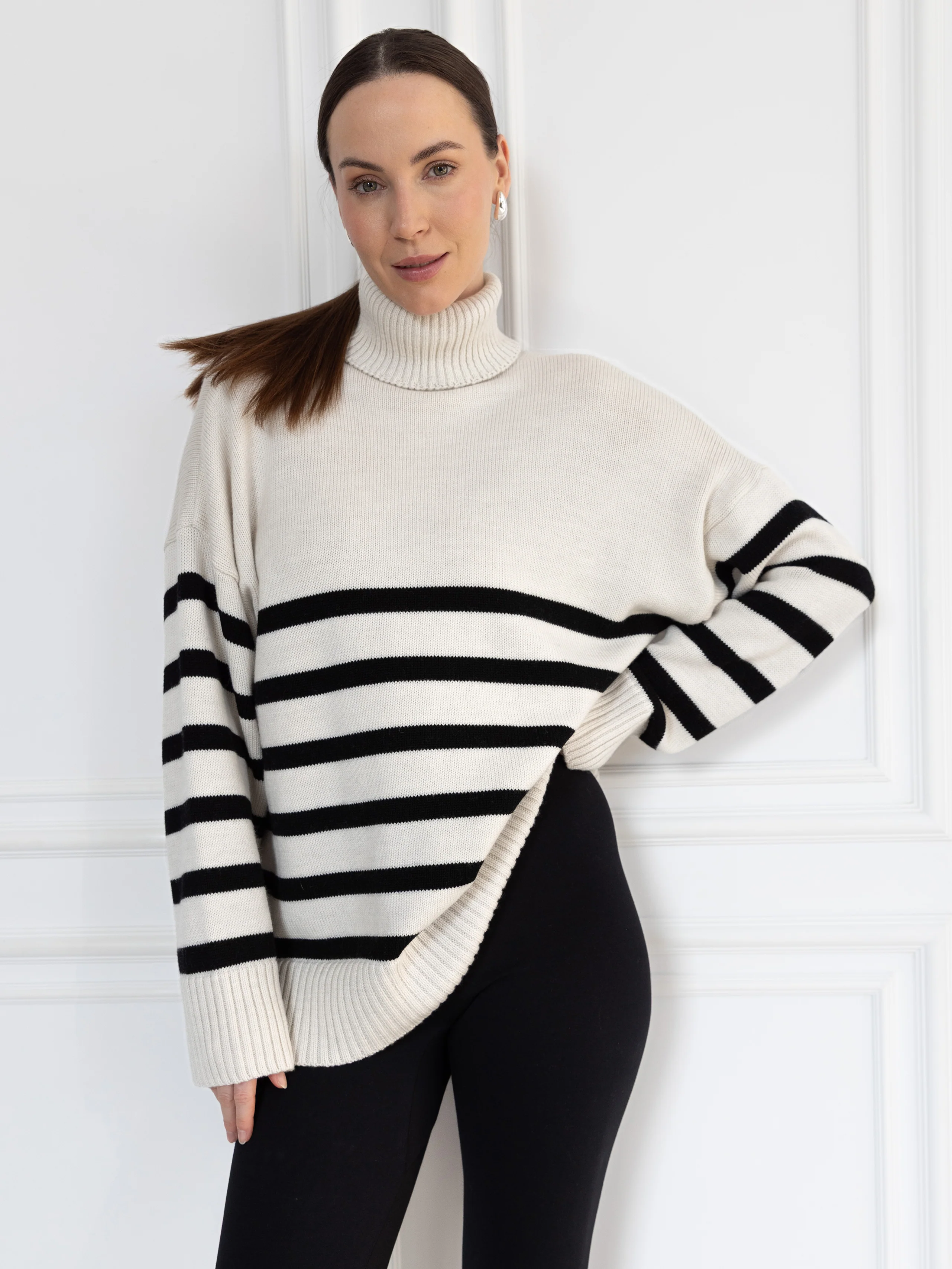 Sweter z golfem Caren - Image 5